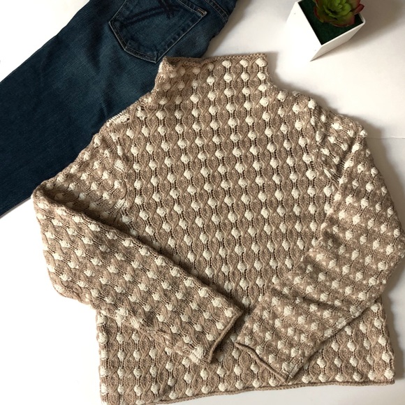 Anthropologie Sweaters - Anthro Sleeping on Snow Popcorn Stitch Sweater